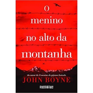 MENINO NO ALTO DA MONTANHA